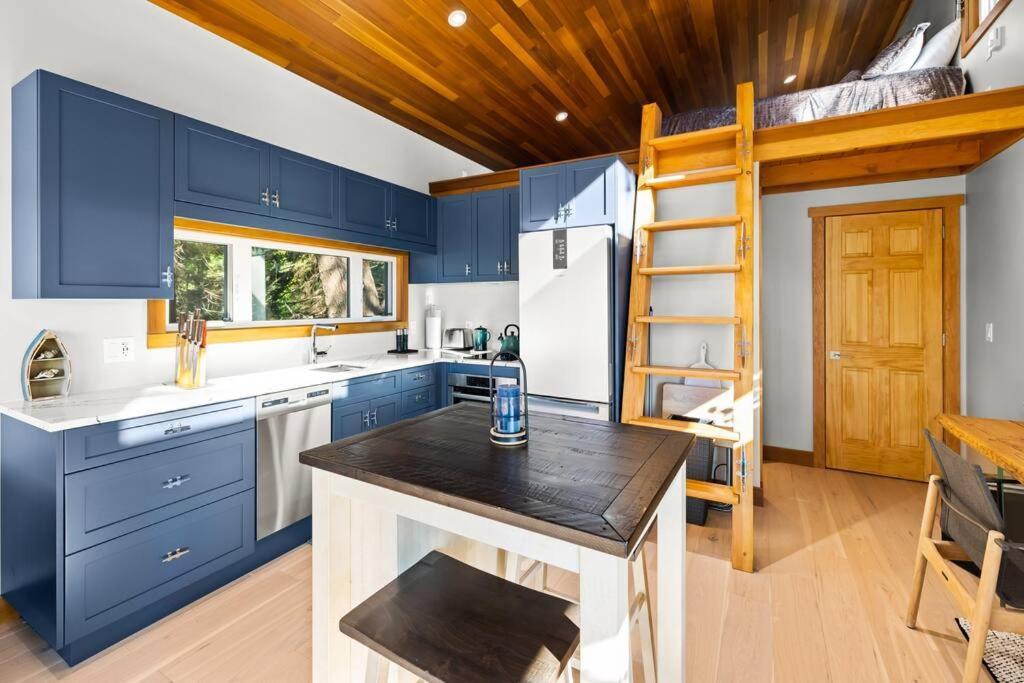 Kingfisher Manor Villa Суук Екстериор снимка