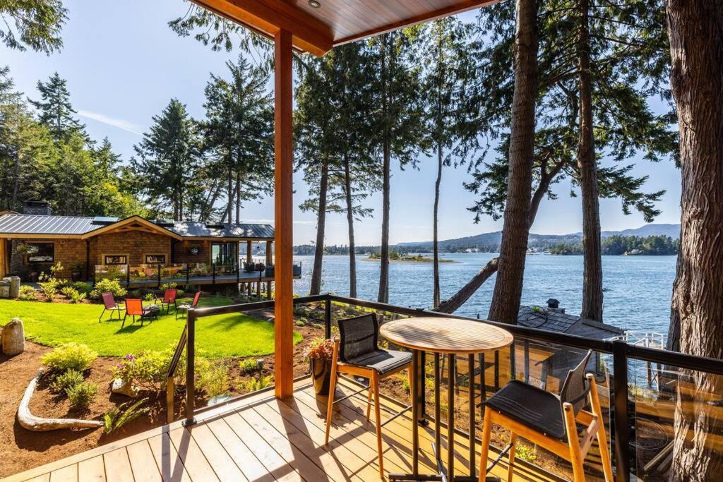Kingfisher Manor Villa Суук Екстериор снимка