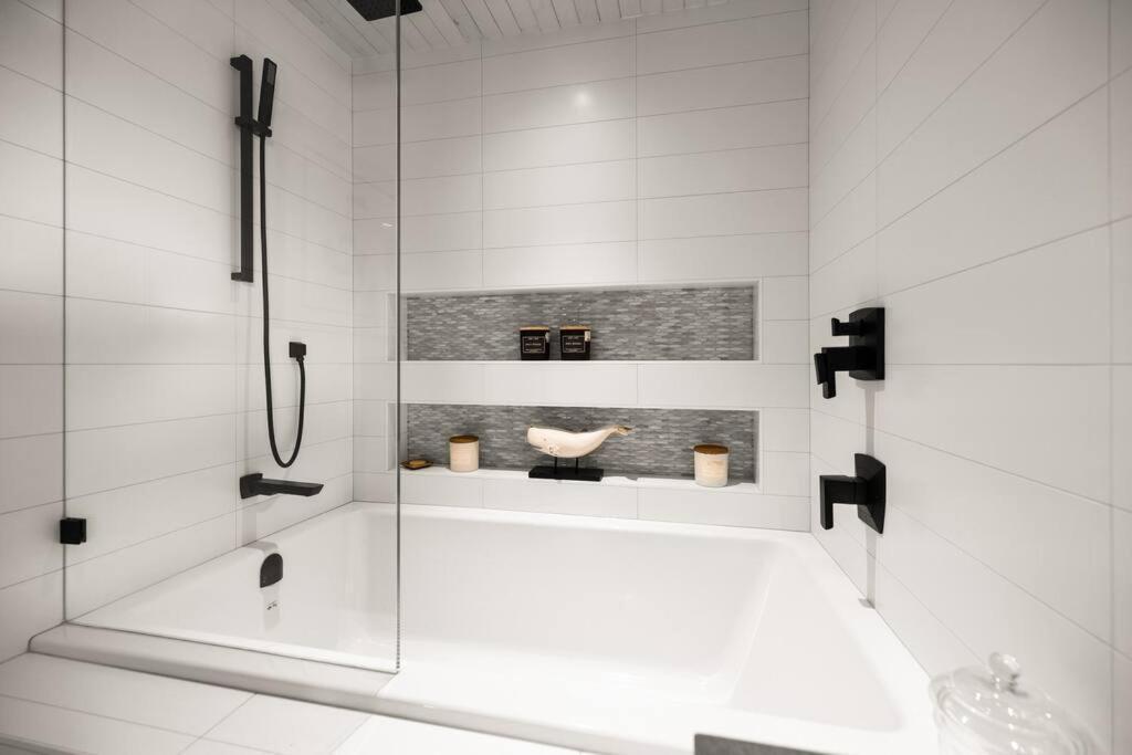 Kingfisher Manor Villa Суук Екстериор снимка