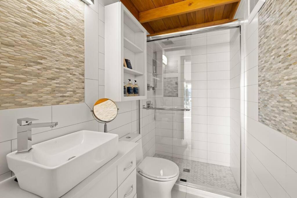 Kingfisher Manor Villa Суук Екстериор снимка