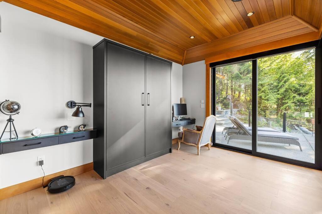 Kingfisher Manor Villa Суук Екстериор снимка