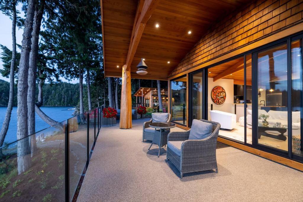 Kingfisher Manor Villa Суук Екстериор снимка