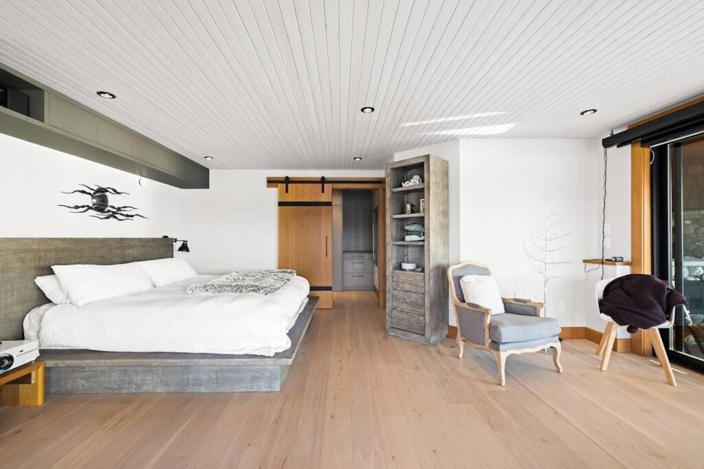 Kingfisher Manor Villa Суук Екстериор снимка