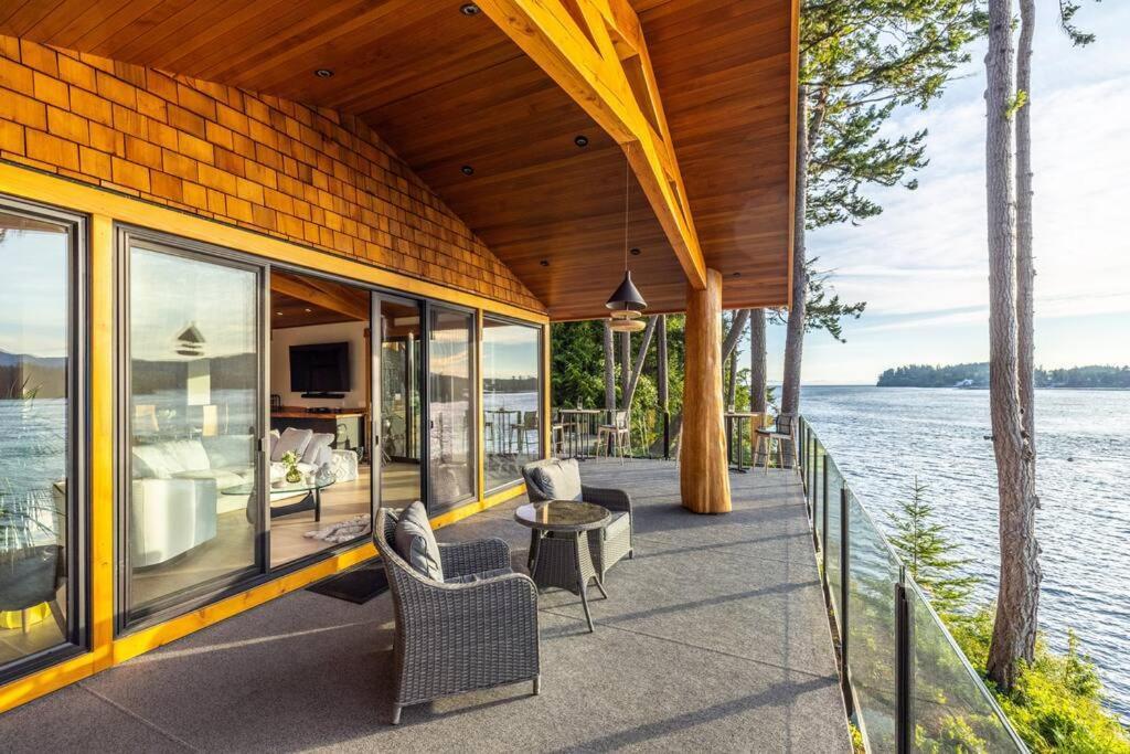 Kingfisher Manor Villa Суук Екстериор снимка
